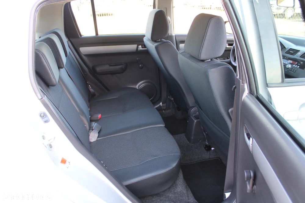 Suzuki Swift - 30