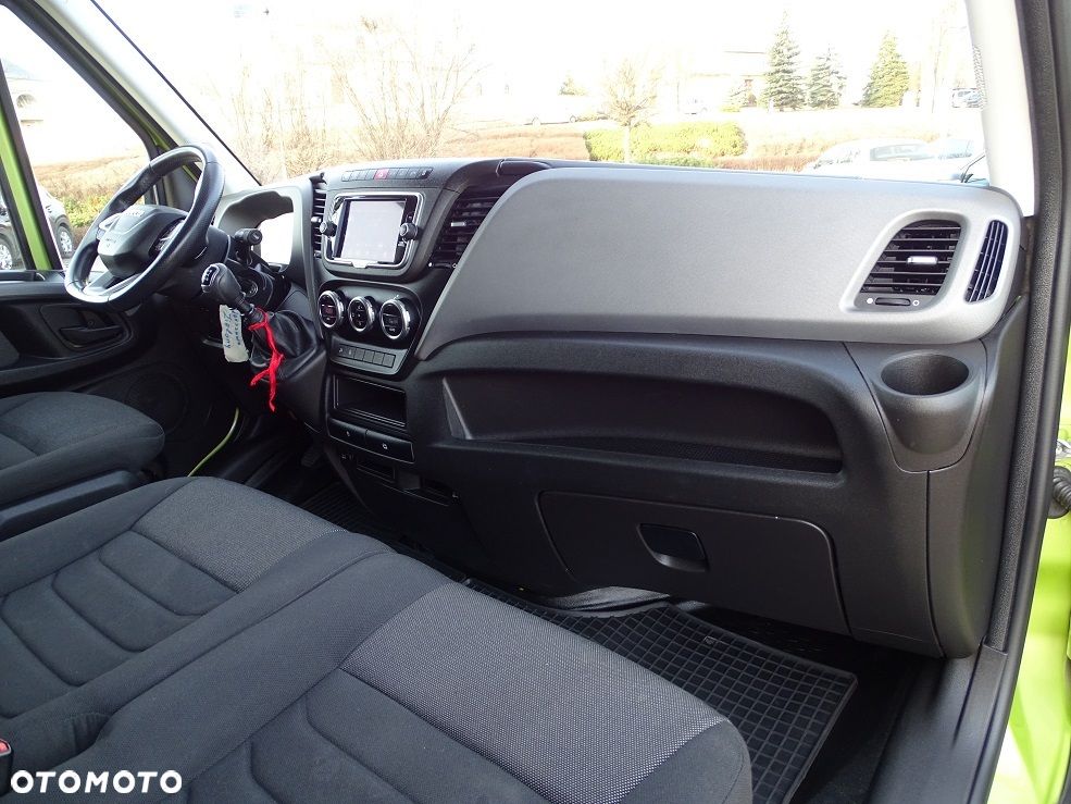 Iveco Daily L4H2 35S18 3.0 180 Brygadówka DOKA 7 Osób HAUSER UNIKAT!! JEDYNY TAKI!! JAK NOWY!! - 18