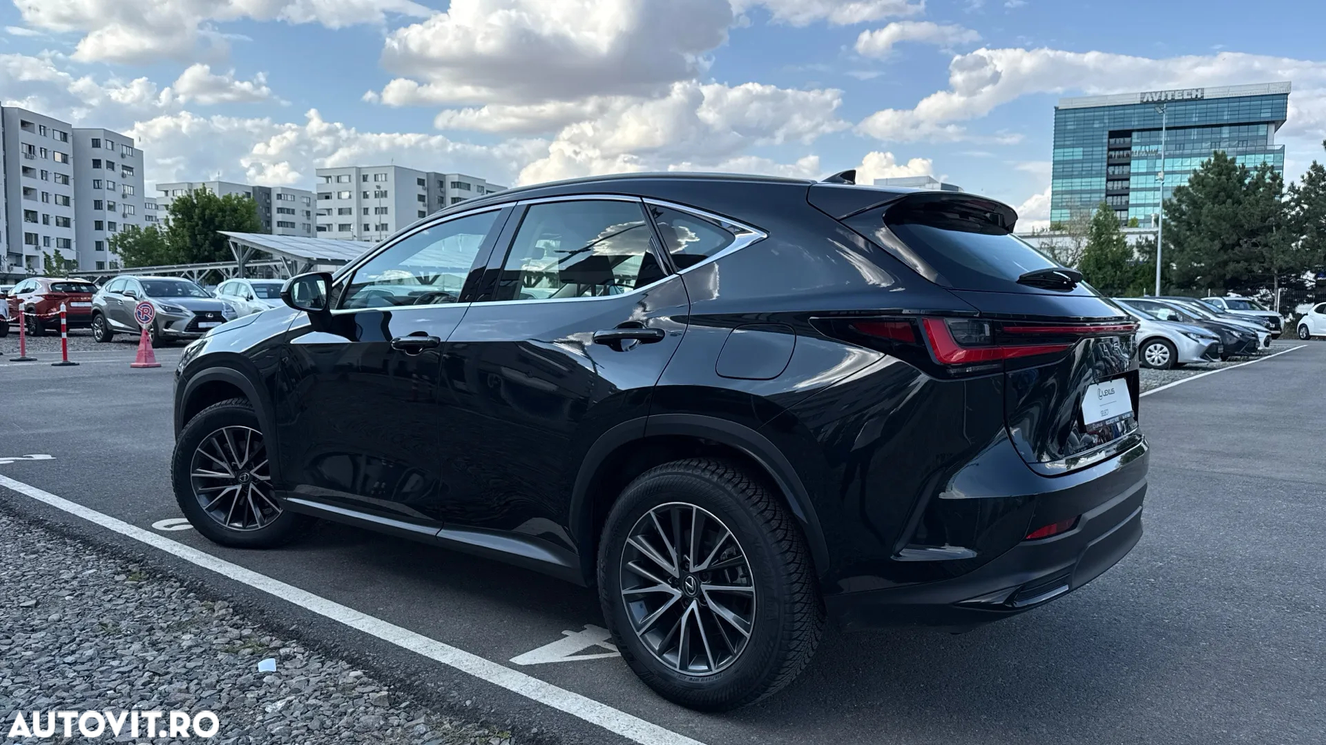 Lexus Seria NX 350h AWD CVT HEV Business - 4