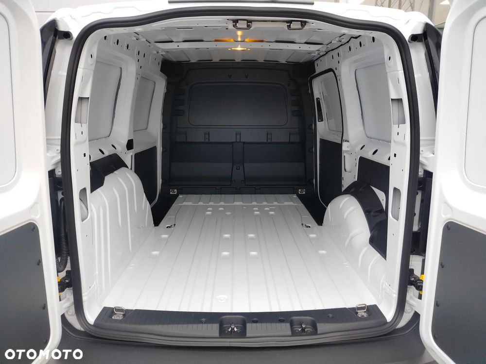 Ford Transit Connect - 25