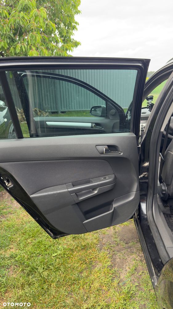 Opel Astra - 17