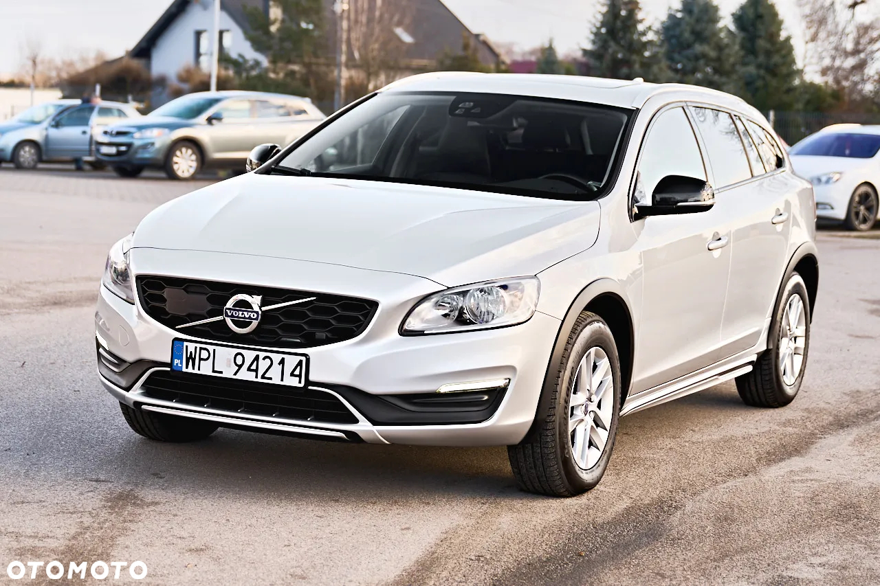 Volvo V60 Cross Country D3 Geartronic Momentum - 3