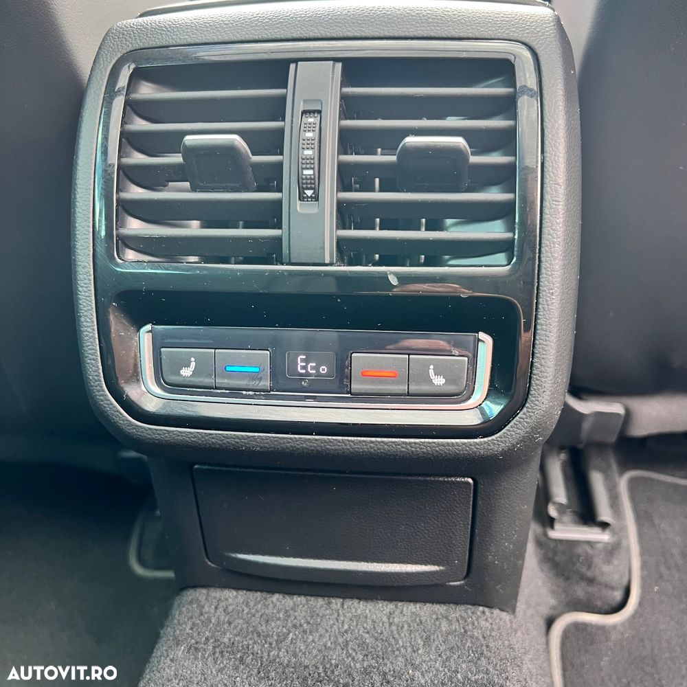 Volkswagen Passat - 10