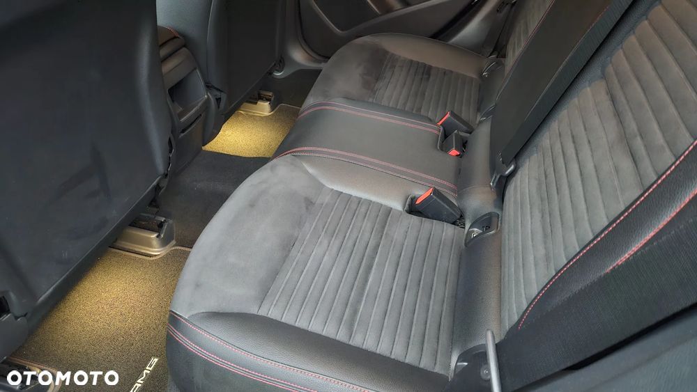 Mercedes-Benz CLA 200 7G-DCT AMG Line - 30