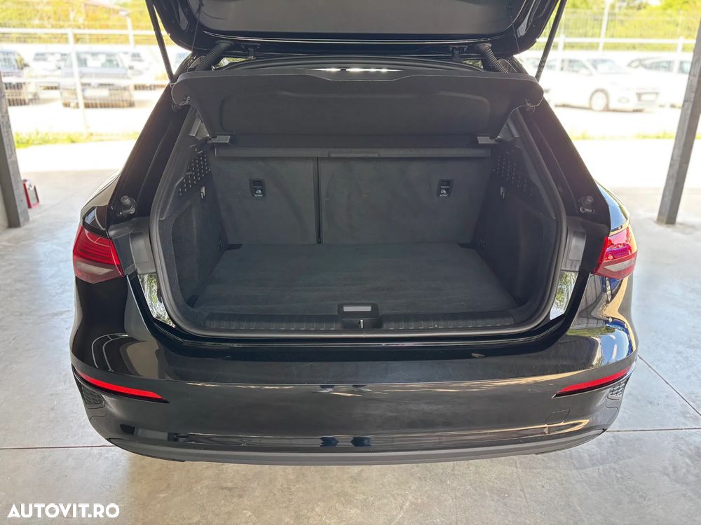 Audi A3 Sportback 2.0 30 TDI S tronic Basic - 11
