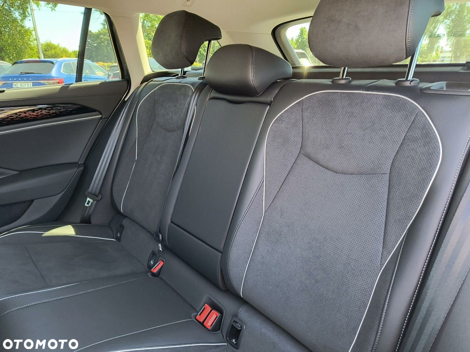 Volkswagen Passat - 16