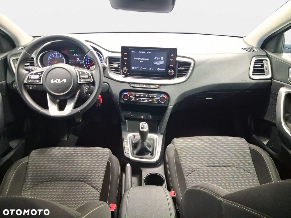 Kia XCeed - 10
