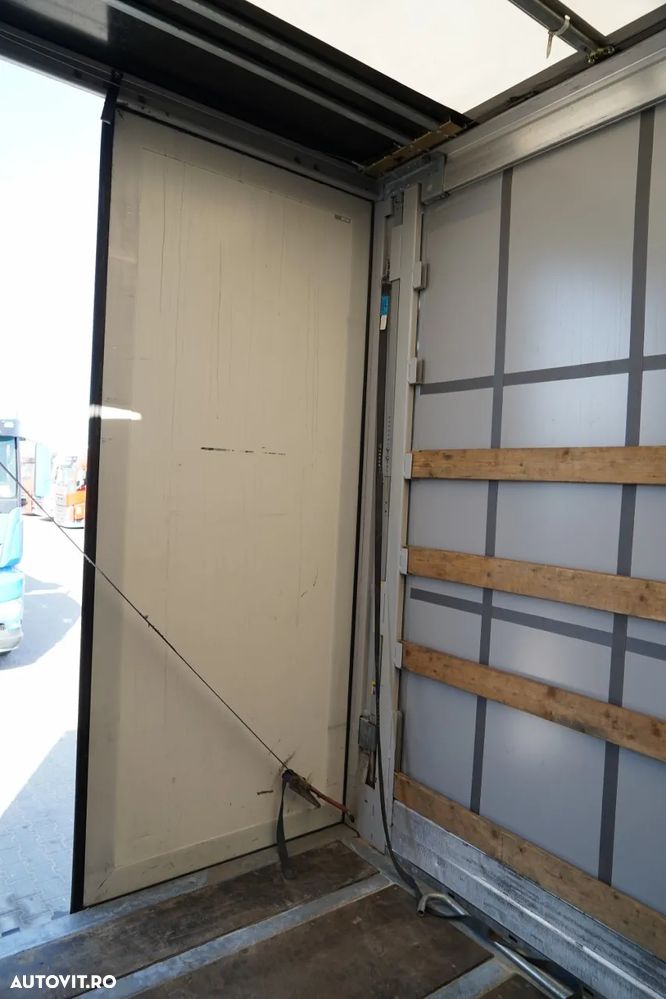 DAF XF 480 / COMBINAȚIE TANDEM / 120 M3 / PUNȚĂ RIDICATĂ / + REMORCĂ WECON / PUNȚI SAF - 21