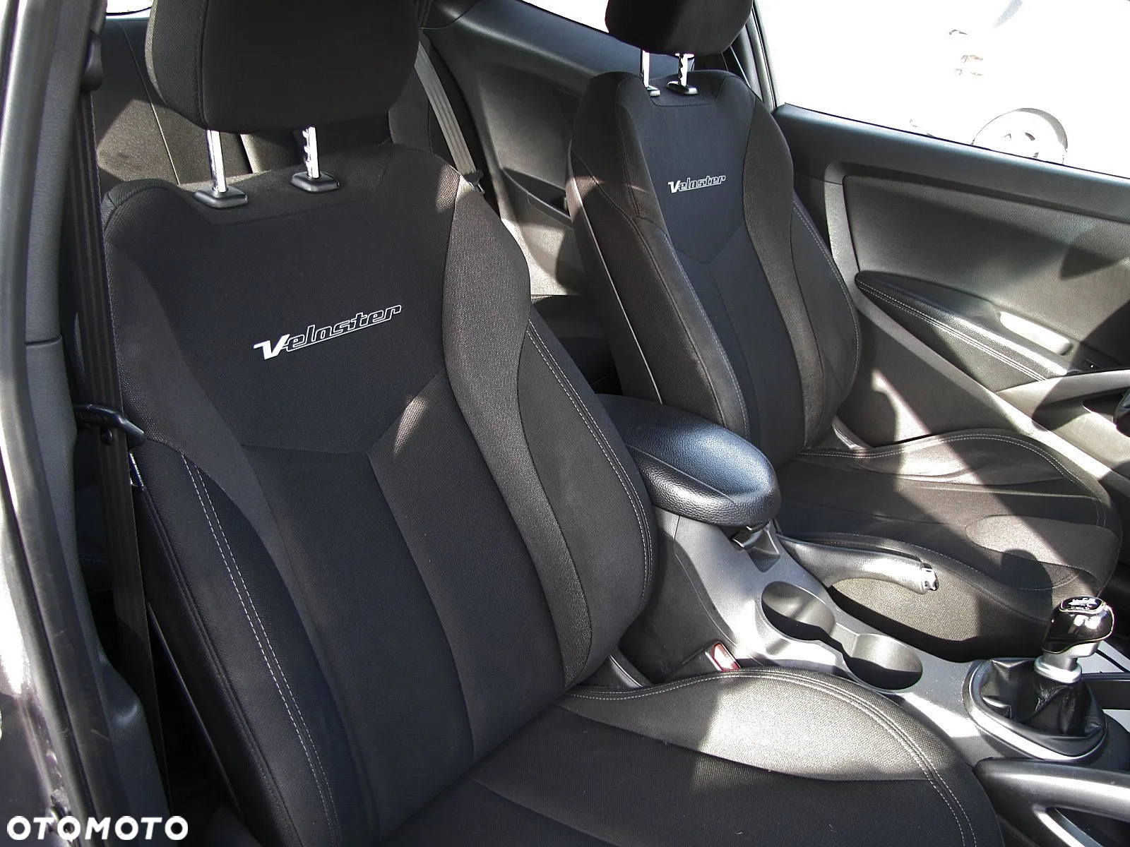 Hyundai Veloster 1.6 GDI Style - 20