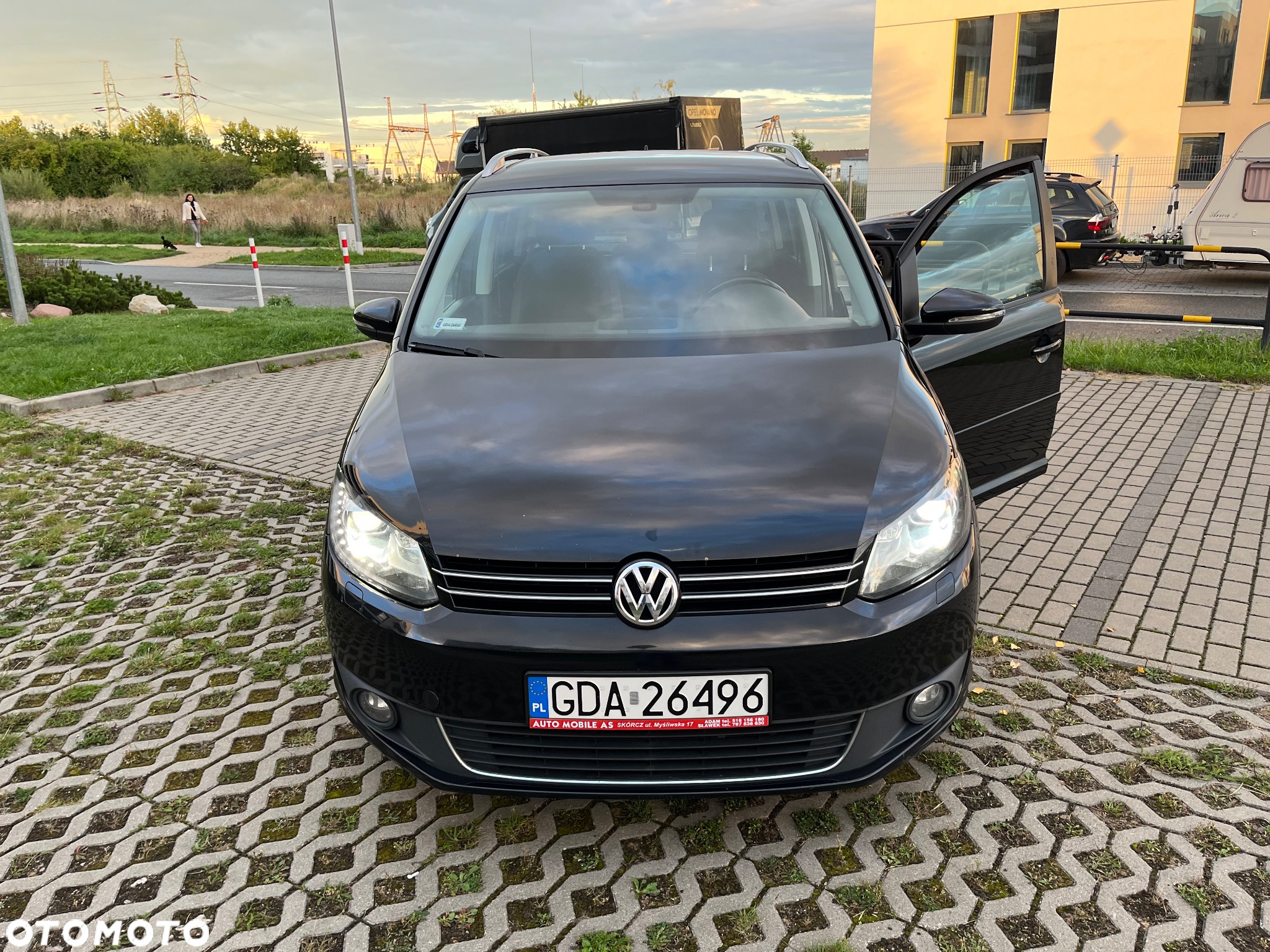 Volkswagen Touran 2.0 TDI DPF Highline - 2