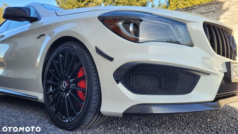 Mercedes-Benz CLA 45 AMG 4Matic 7G-DCT - 4