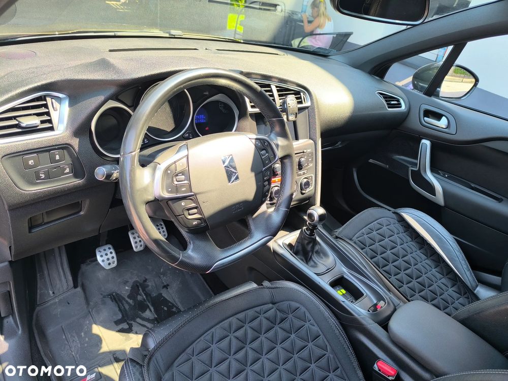 Citroën DS4 2.0 HDi Pure Pearl - 6