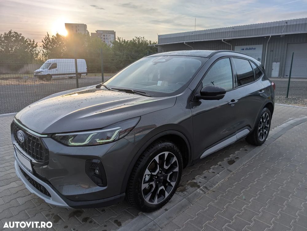 Ford Kuga - 1
