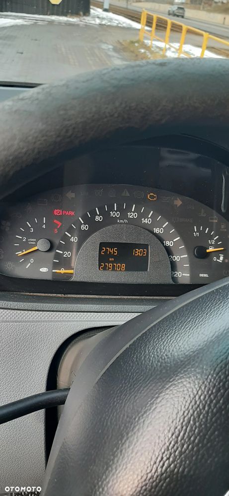 Mercedes-Benz VITO - 7