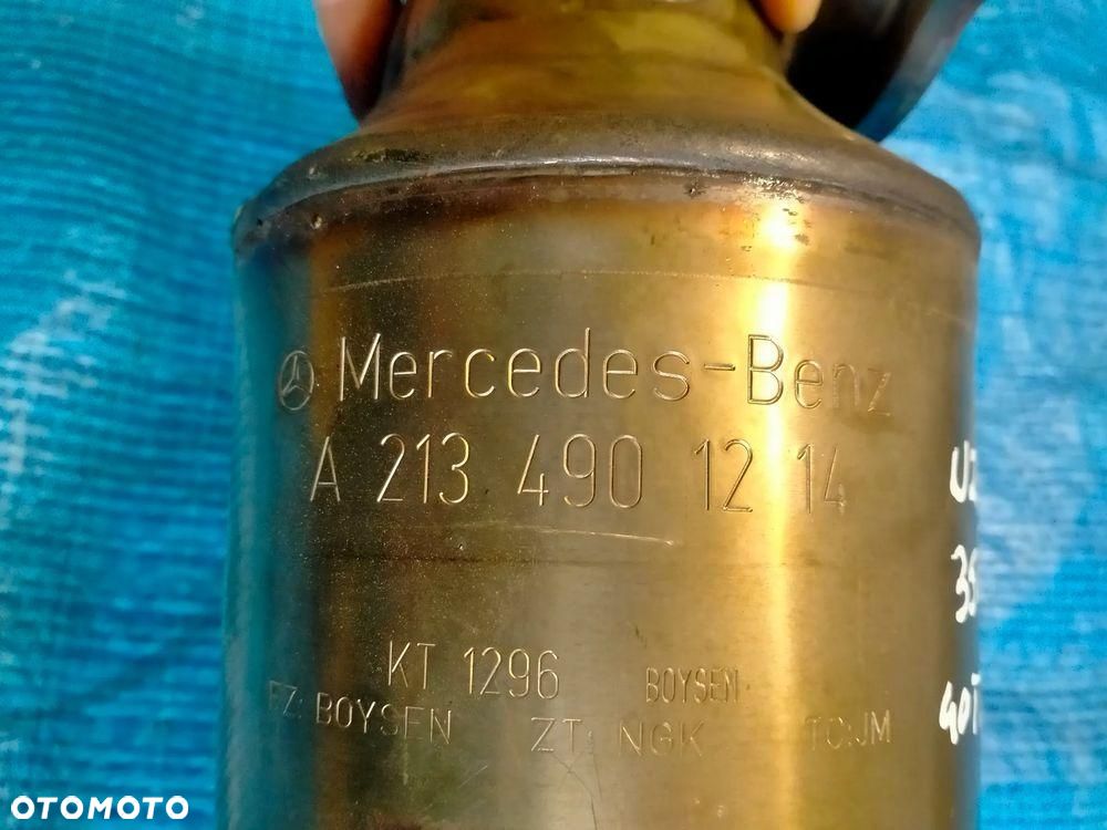 MERCEDES E W213 350d / A2134901214 / KATALIZATOR / KT1296 / ORYGINAŁ - 2