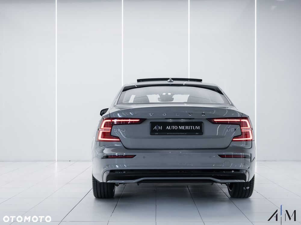 Volvo S60 B5 B AWD Ultimate Dark - 9