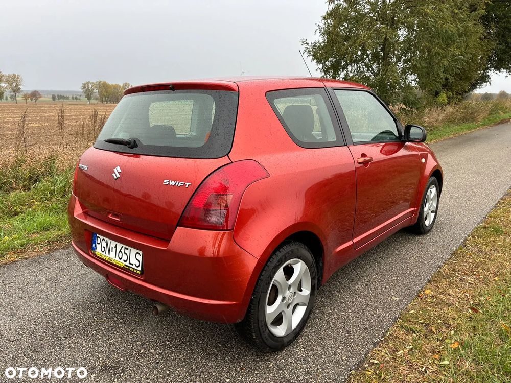 Suzuki Swift 2008 photo 2