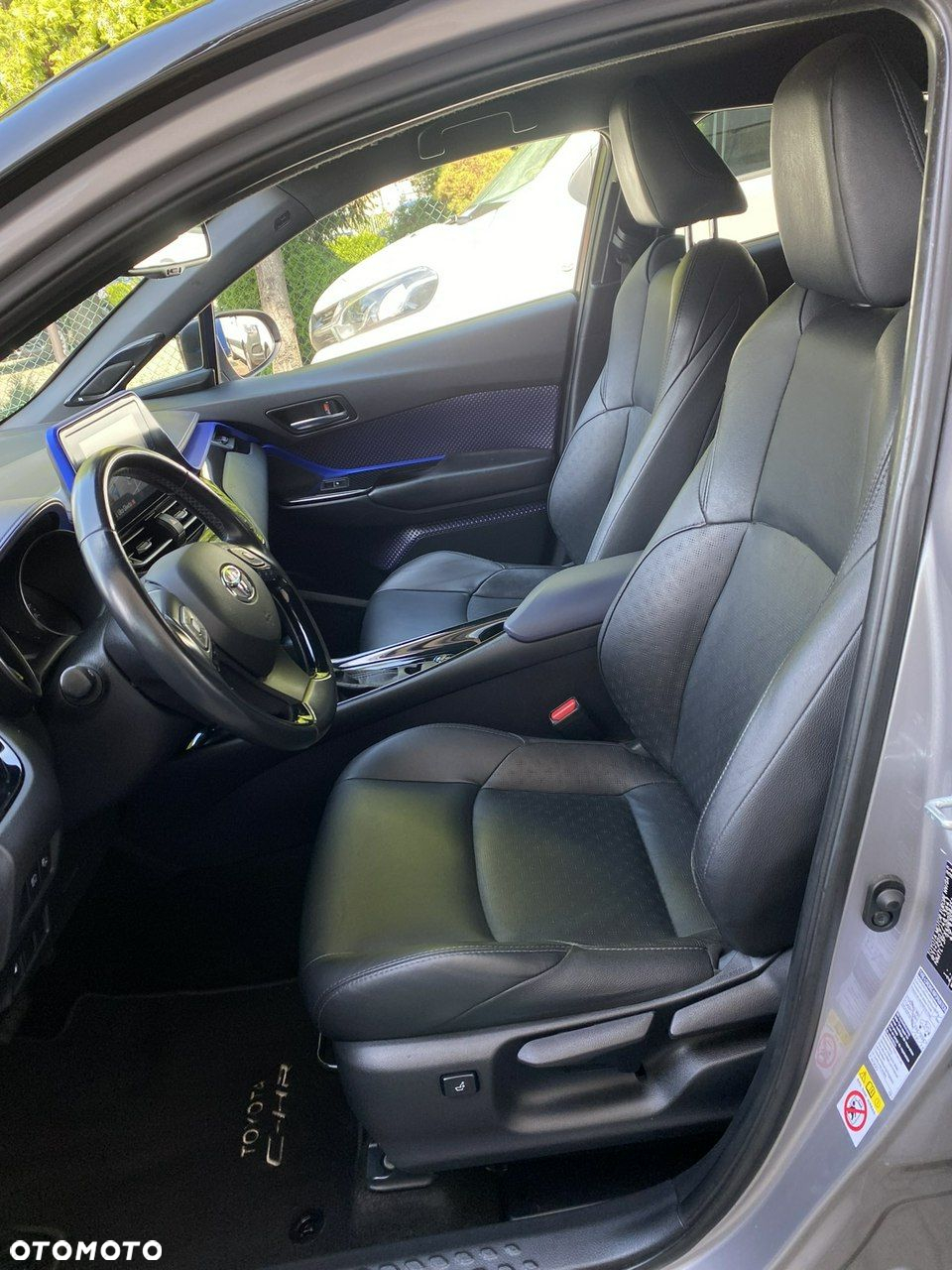 Toyota C-HR - 15