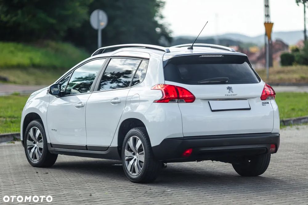 Peugeot 2008 e-HDi FAP 92 STOP & START Business-Line - 16