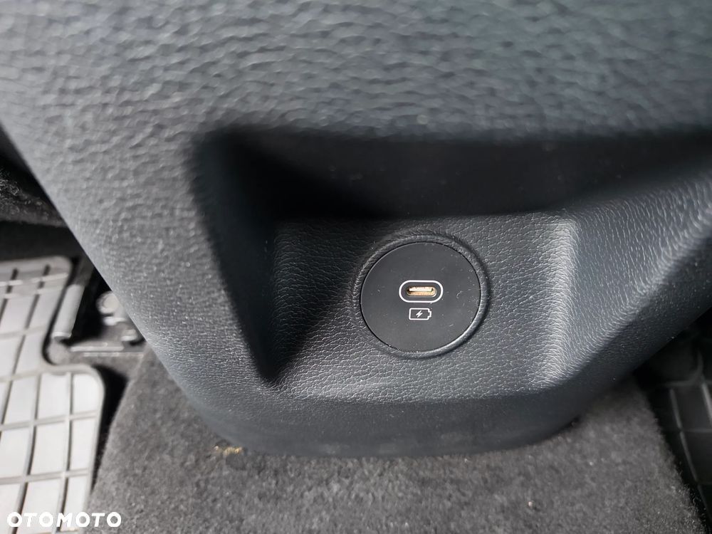 Kia Ceed 1.5 T-GDI M - 28