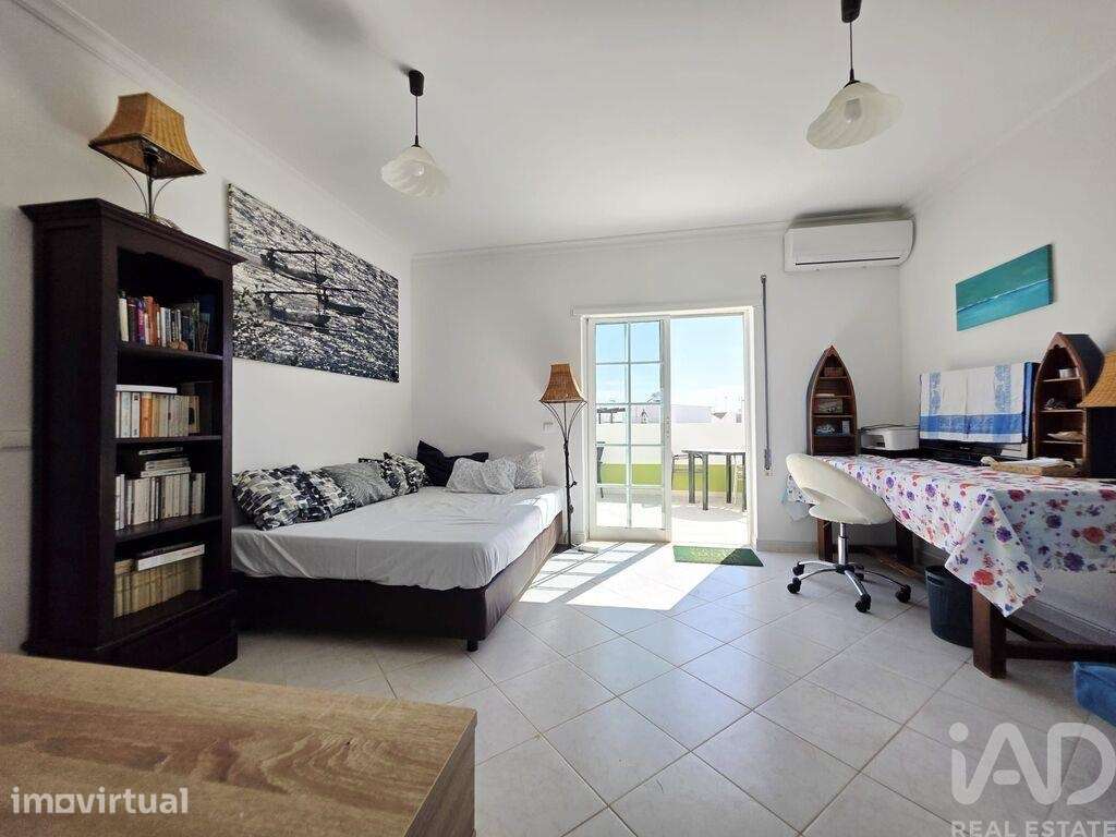 Apartamento T1 em Santa Luzia - Grande imagem: 3/28