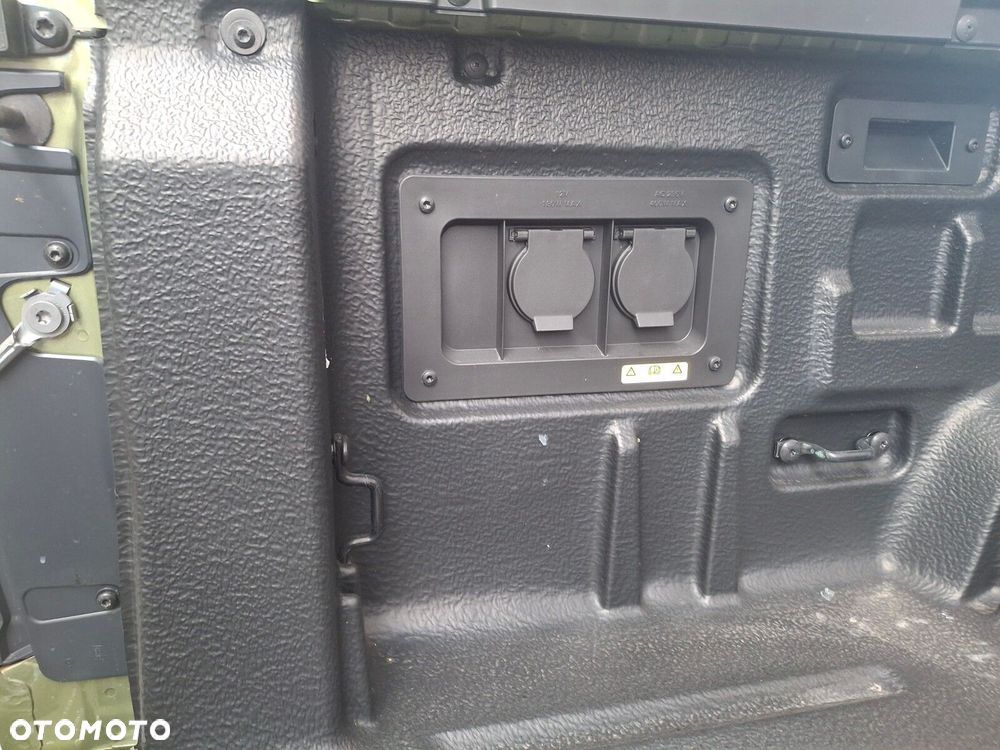 Volkswagen Amarok - 12