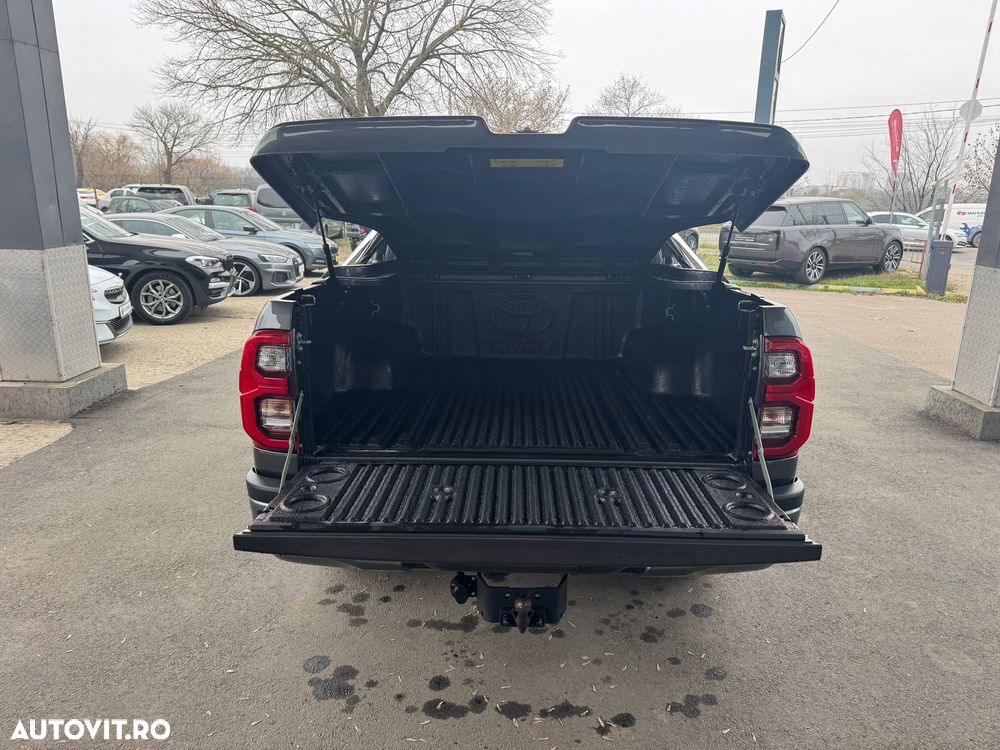 Toyota Hilux 4x4 Double Cab Autm. Invincible - 9