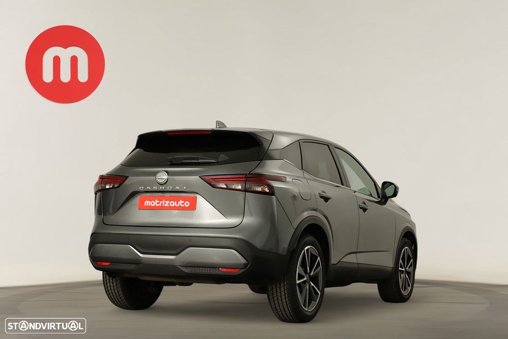 Nissan Qashqai 1.3 DIG-T N-Connecta Xtronic - 4