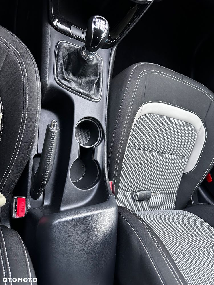 Kia Ceed 1.6 GDI ISG Dream-Team Edition - 26