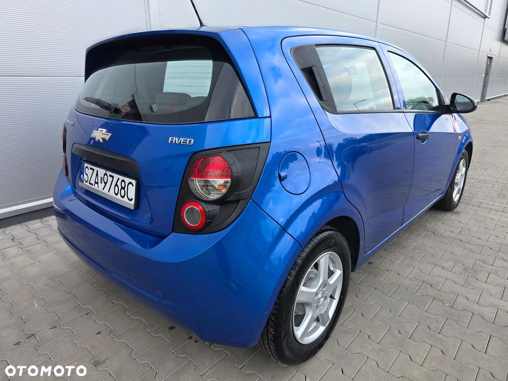 Chevrolet Aveo 1.2 LS - 15