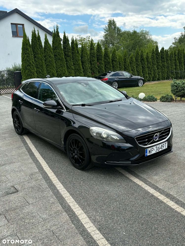 Volvo V40 D2 R Design - 3