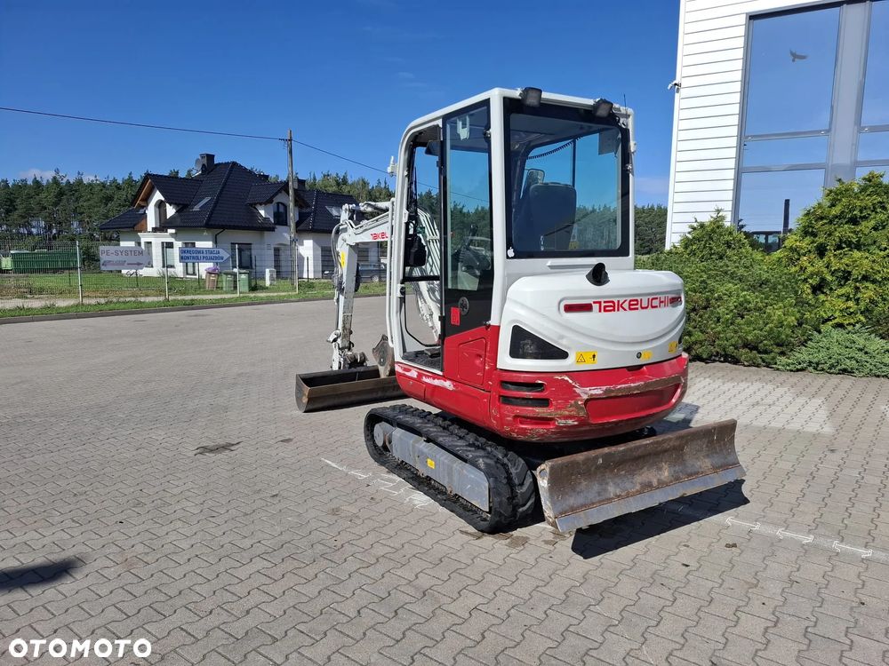Takeuchi TB 230 - 4