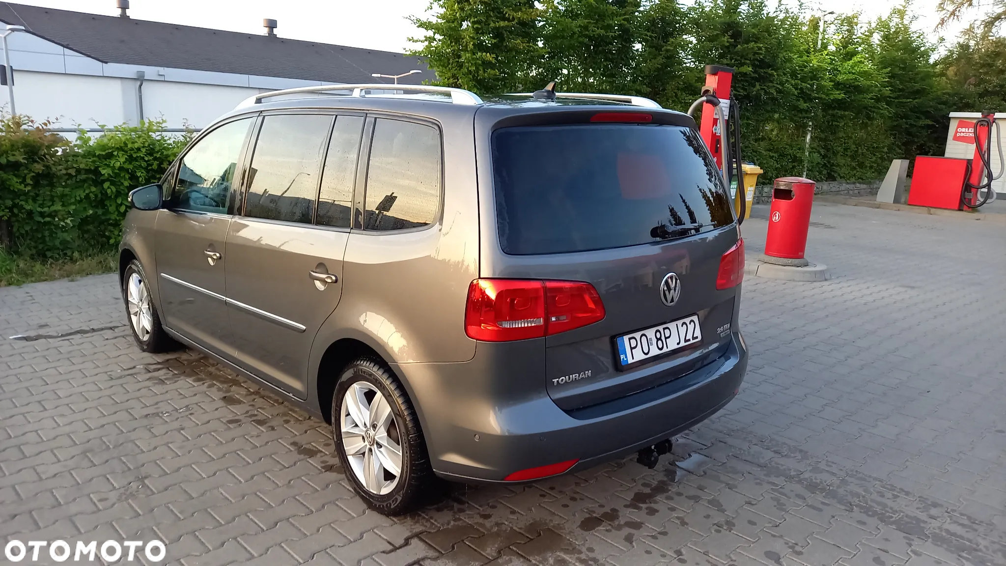 Volkswagen Touran 2.0 TDI DPF BlueMotion Technology DSG Highline - 4