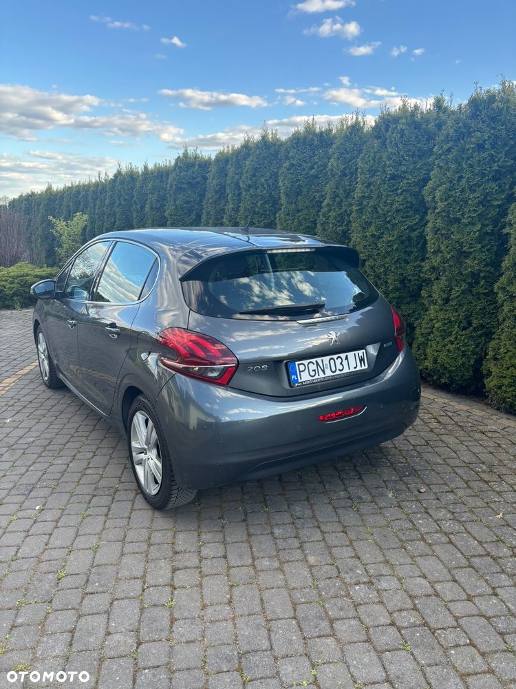 Peugeot 208 - 19