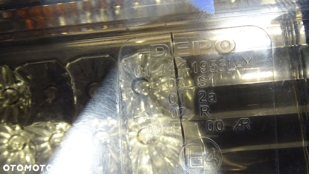 LAMPA LEWA PRAWA TYLNA AUDI A3 8L 1.8 - 6