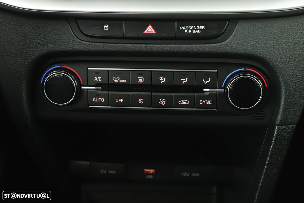 Kia Ceed 1.0 T-GDI Drive - 10