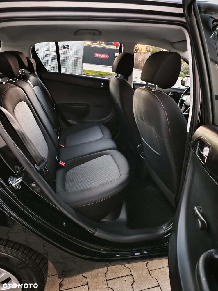 Hyundai i20 1.25 Wersja Jubileuszowa - 10