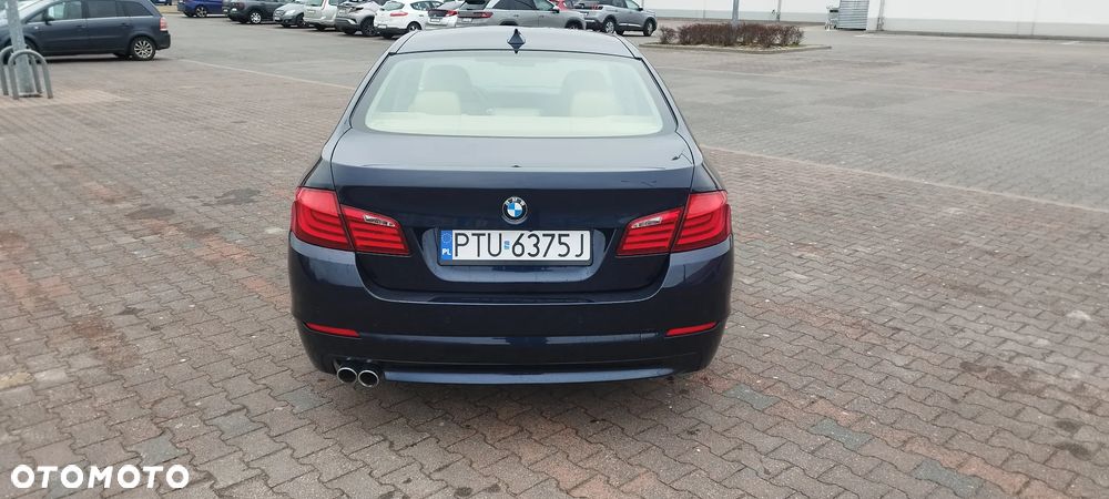 BMW Seria 5 525d - 8