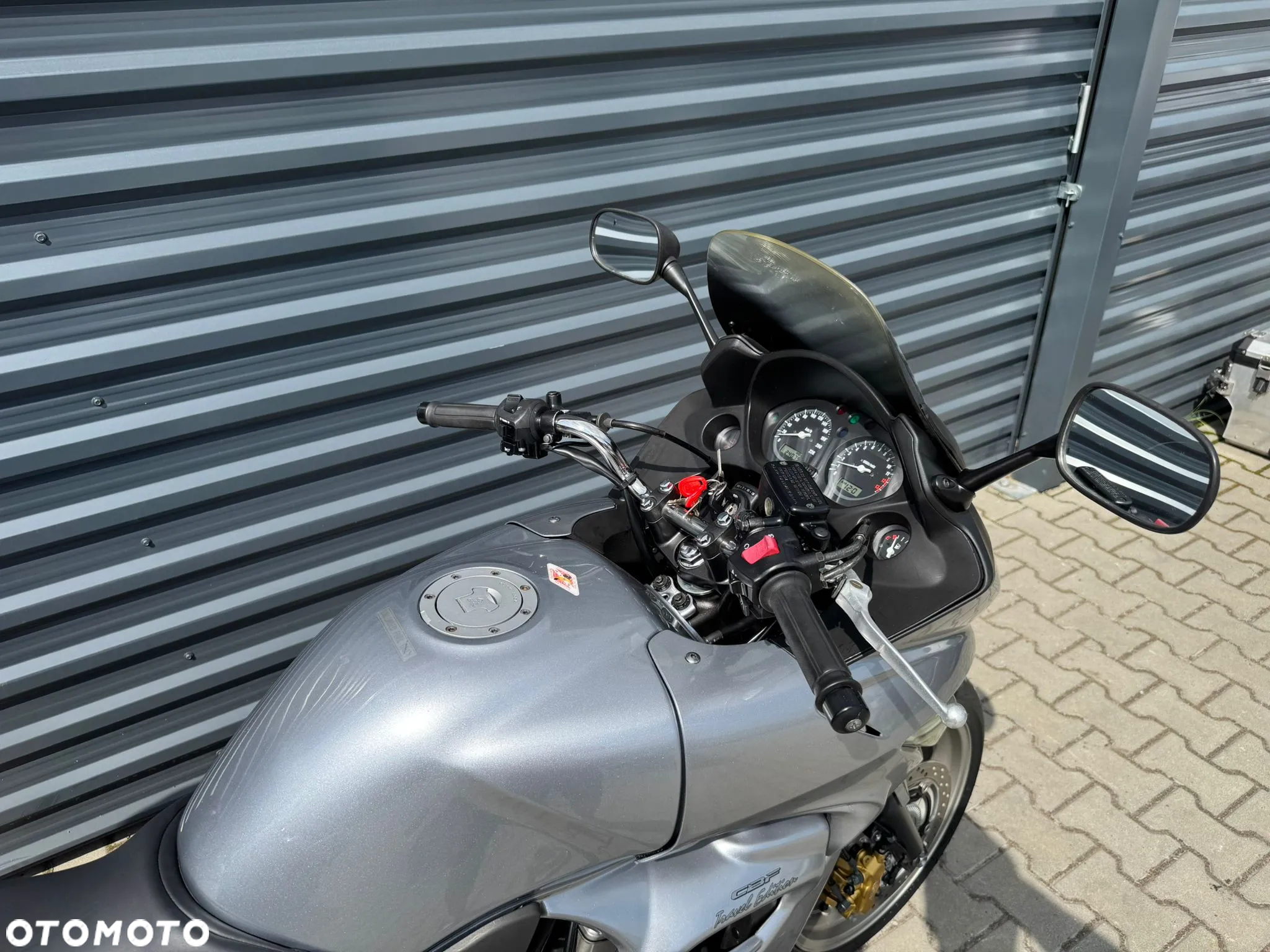 Honda CBF - 7