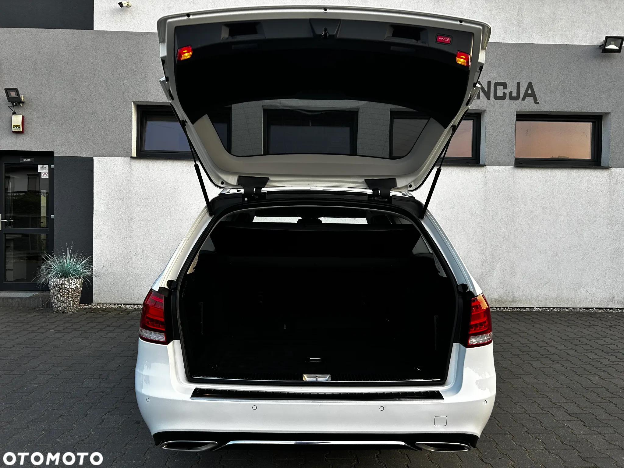 Mercedes-Benz Klasa E 220 BlueTEC 4-Matic Avantgarde - 31