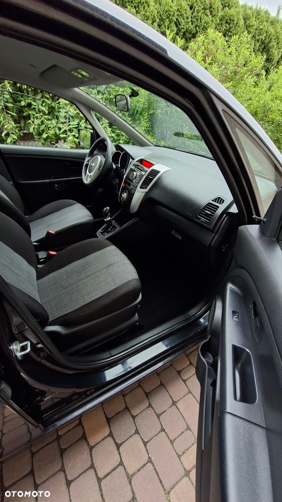 Kia Venga 1.4 CVVT Attract - 17
