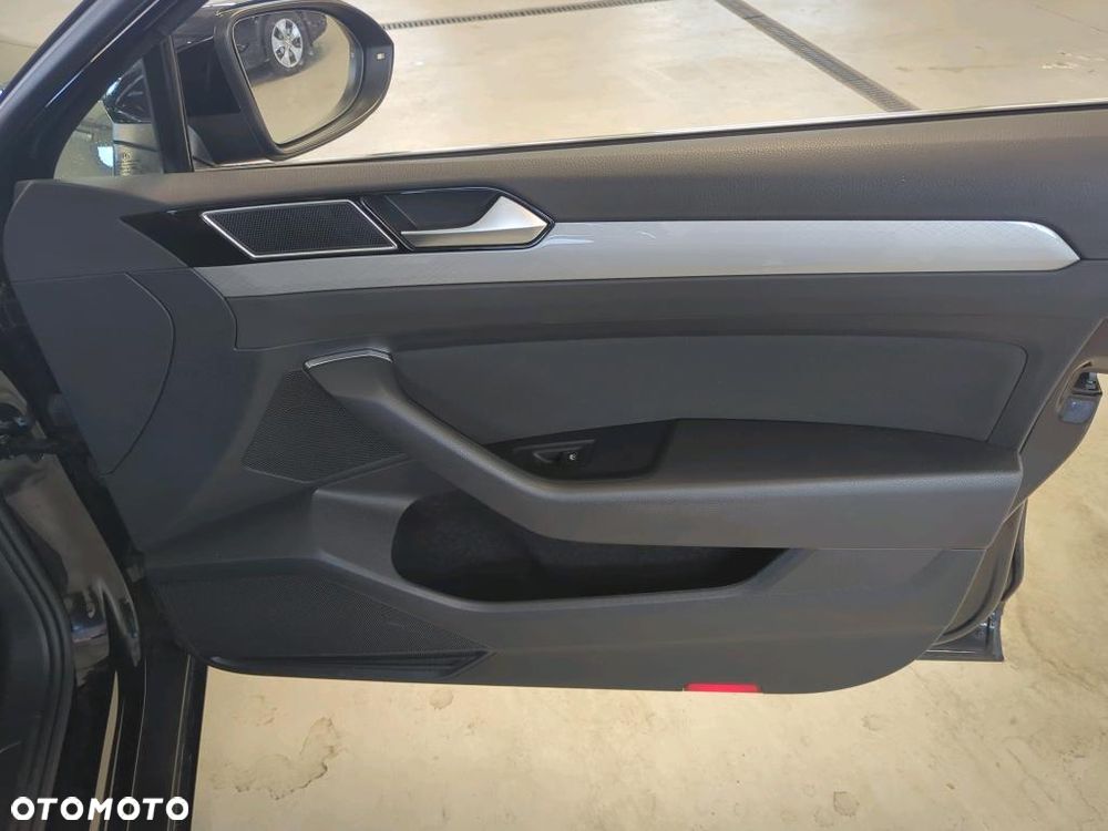Volkswagen Passat 2.0 TDI EVO Business - 22