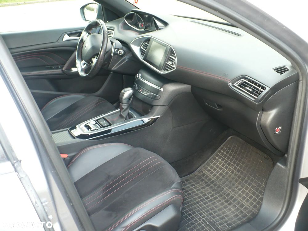 Peugeot 308 BlueHDi 180 EAT6 GT - 12