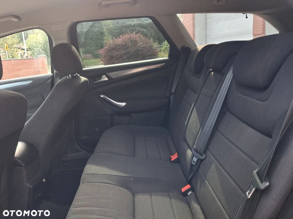 Ford Mondeo 2.0 TDCi Titanium - 17