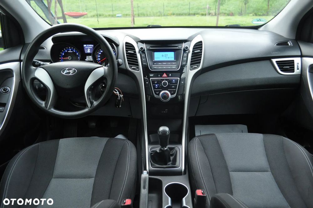 Hyundai i30 blue 1.4 Classic - 24