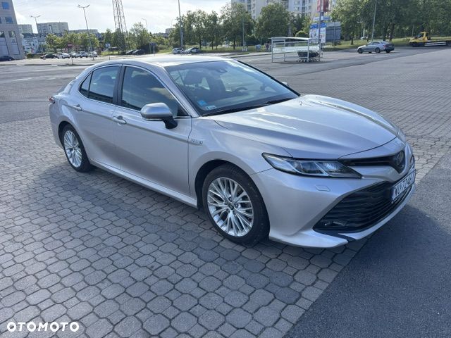 Toyota Camry 2.5 Hybrid Prestige CVT - 2