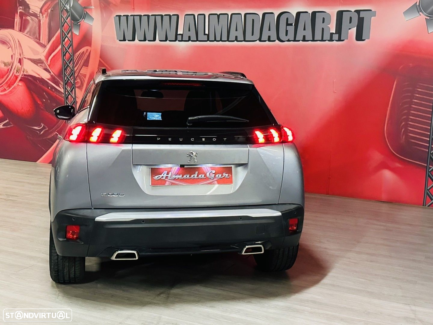 Peugeot 2008 1.2 PureTech Allure Pack - 4