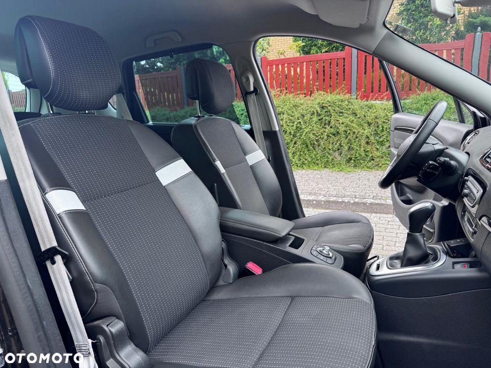 Renault Scenic - 8