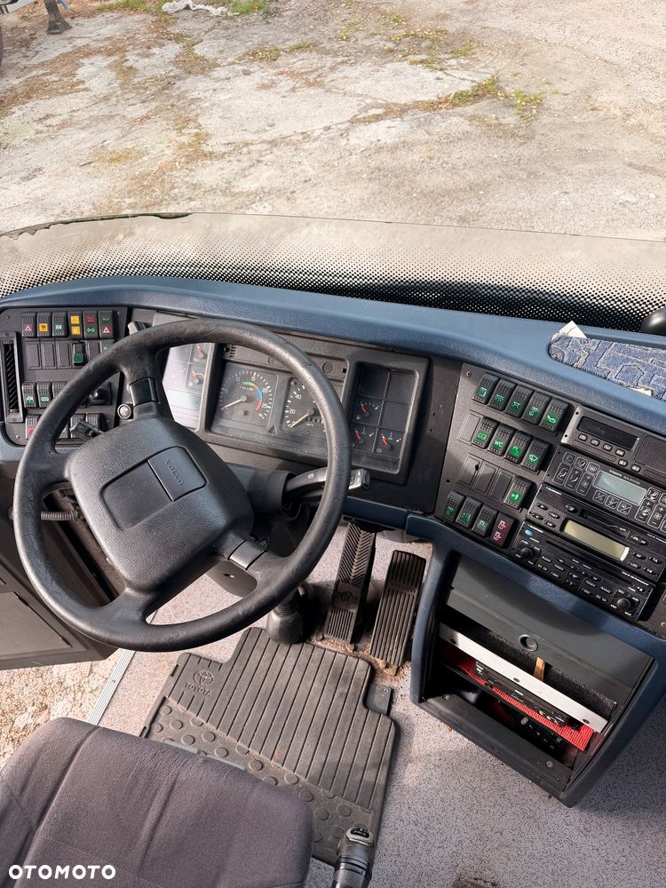 Volvo 9900 - 25