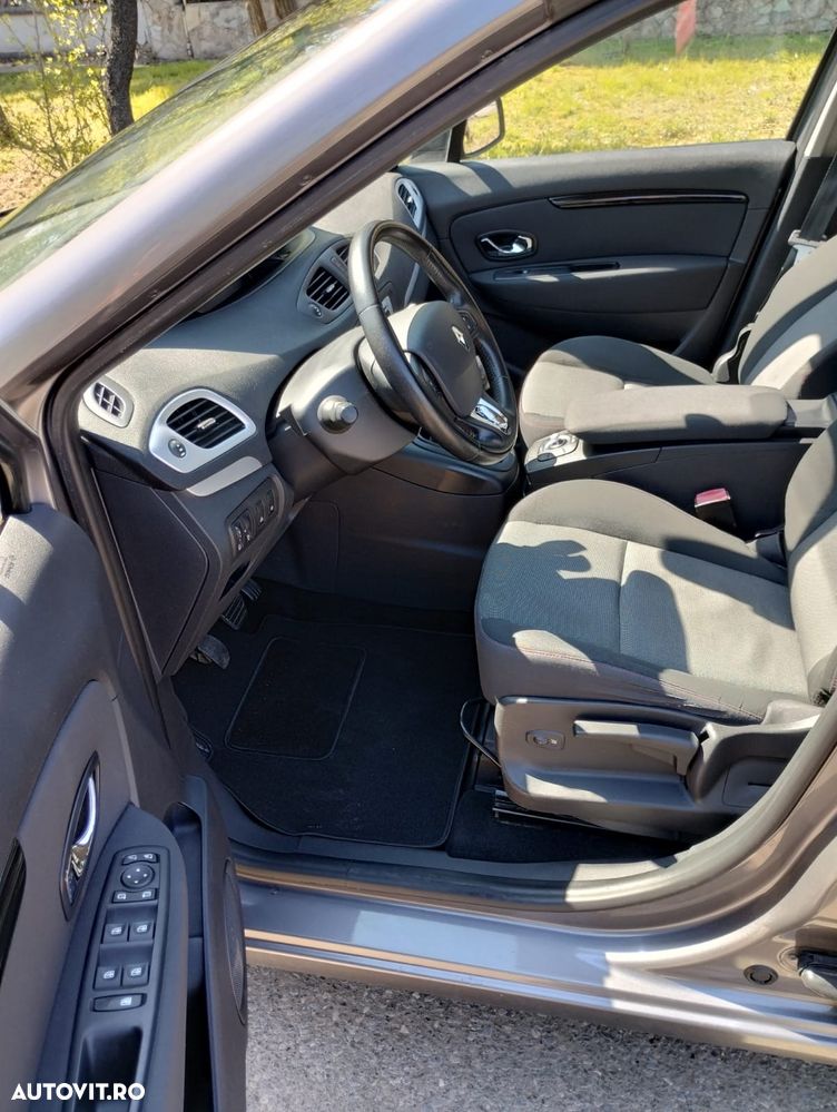 Renault Scenic - 8